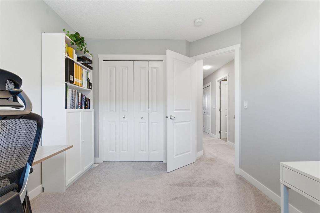 131 Walcrest Way Se, Calgary, AB