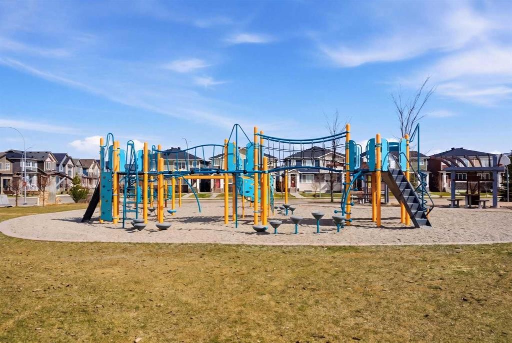 131 Walcrest Way Se, Calgary, AB