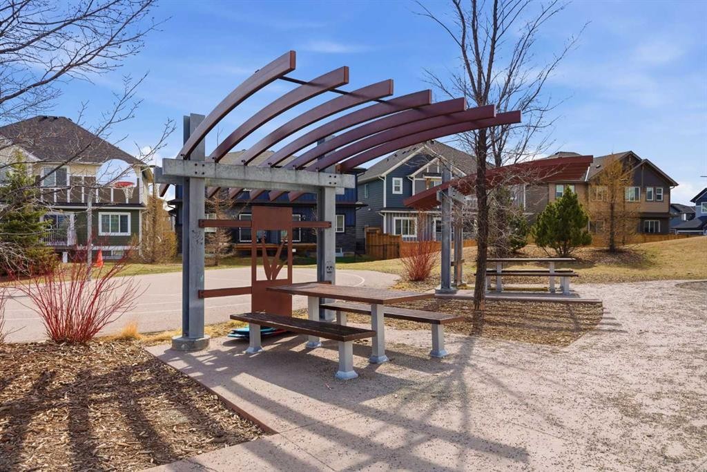 131 Walcrest Way Se, Calgary, AB