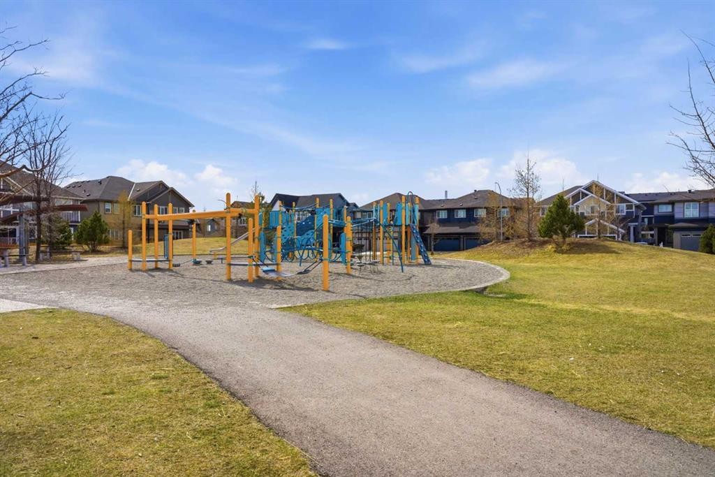 131 Walcrest Way Se, Calgary, AB