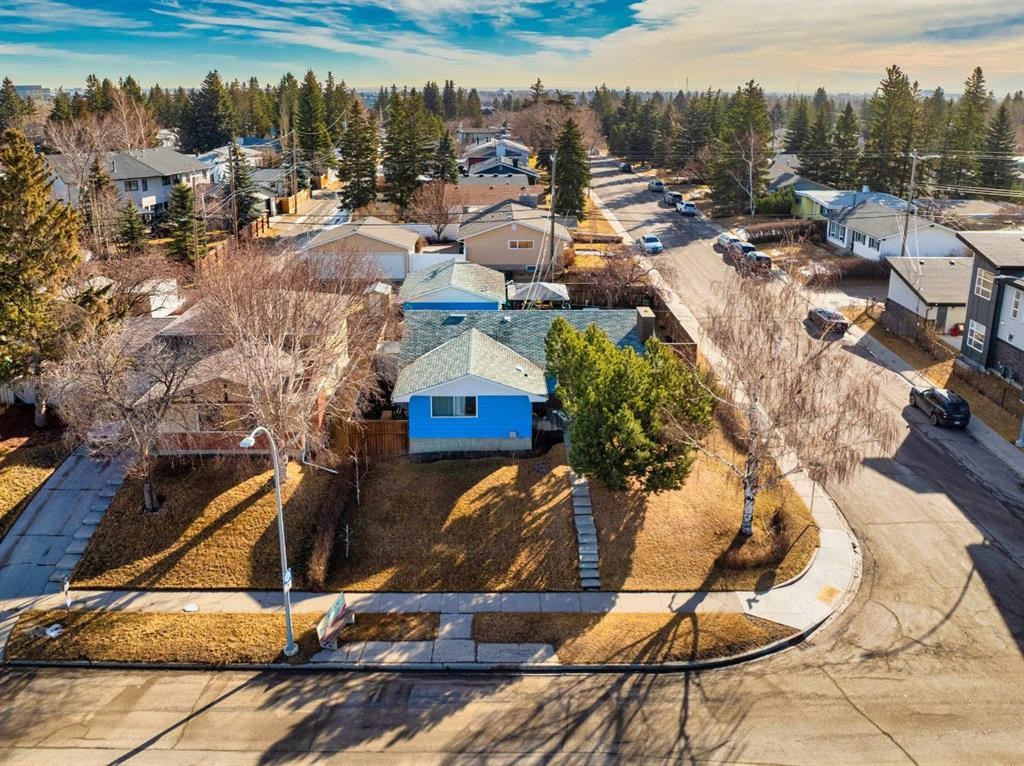 5424 37 Street Sw, Calgary, AB