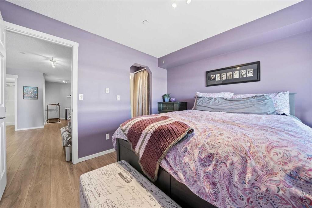 4201-279 Copperpond Common Se, Calgary, AB - Indoor Photo Showing Bedroom