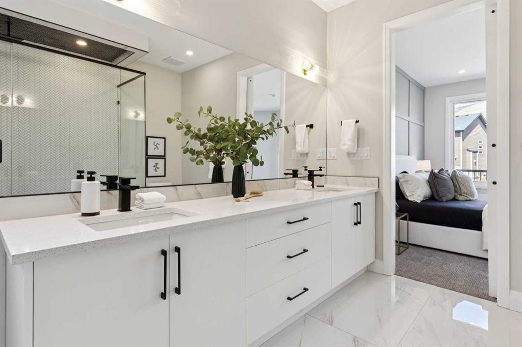 96 Cranbrook Way Se, Calgary, AB - Indoor Photo Showing Bathroom