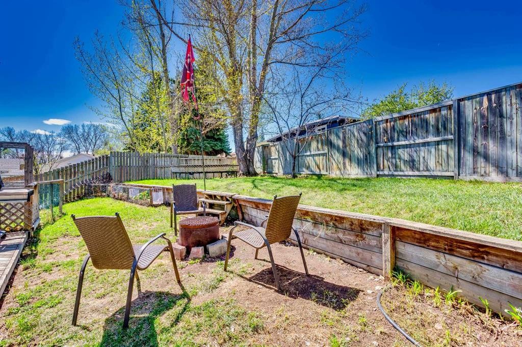 227 Cantrell Place Sw, Calgary, AB - Outdoor