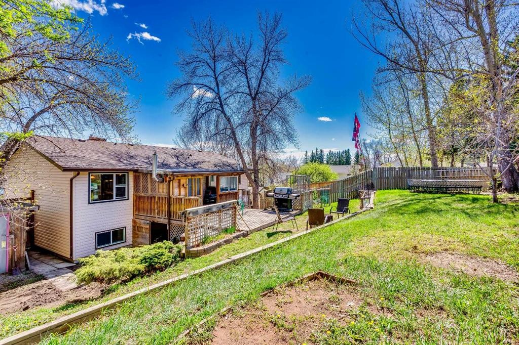 227 Cantrell Place Sw, Calgary, AB - Outdoor