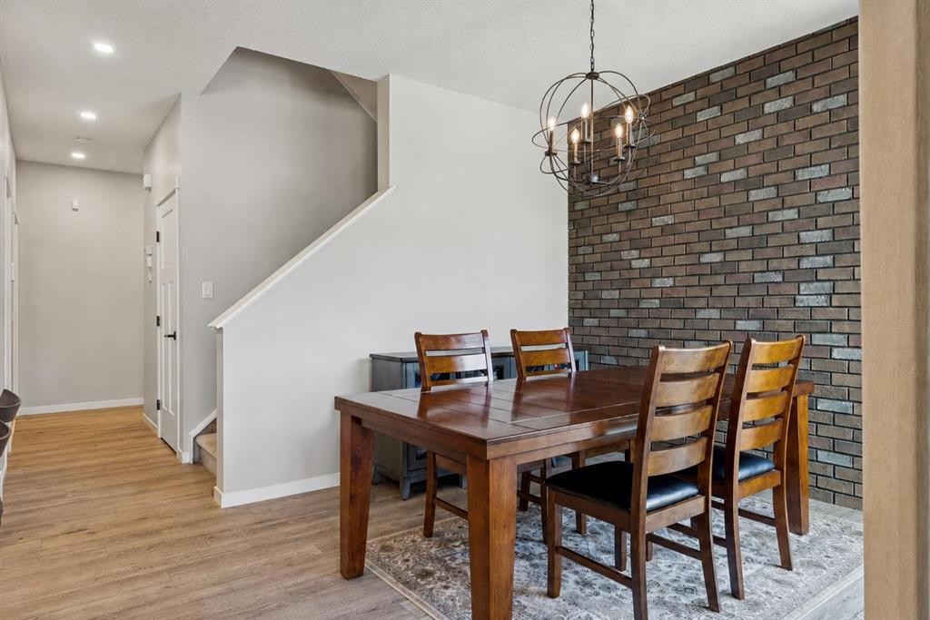 293 Masters Avenue Se, Calgary, AB