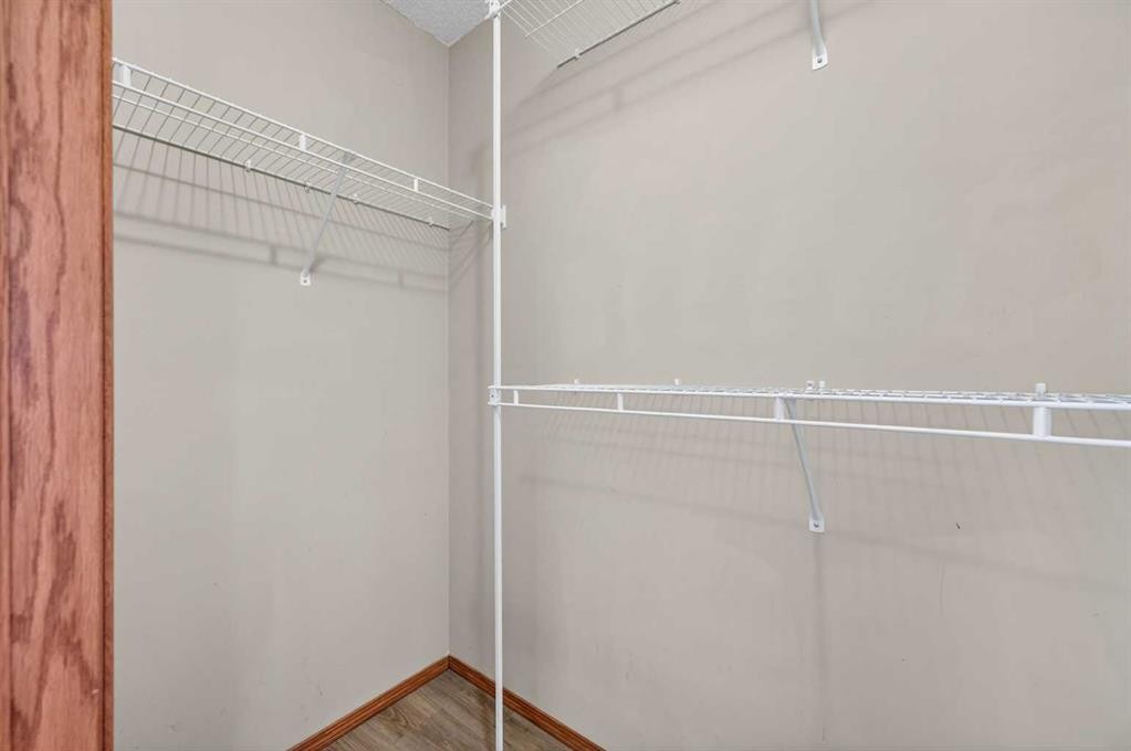 126 Evansmeade Crescent Nw, Calgary, AB - Indoor With Storage