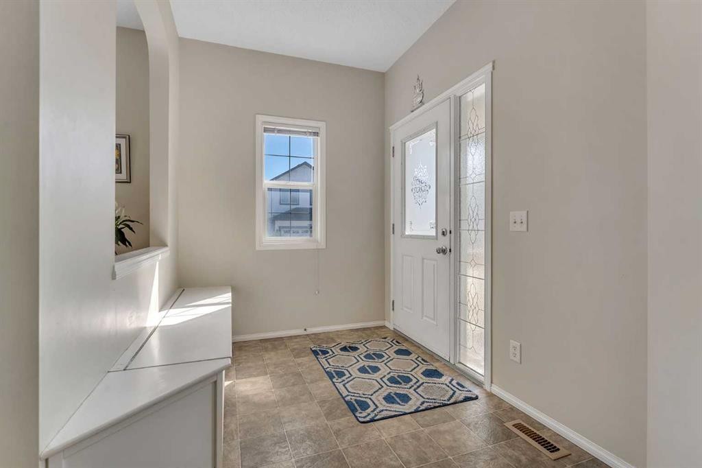 149 Saddlecrest Green Ne, Calgary, AB - Indoor Photo Showing Other Room