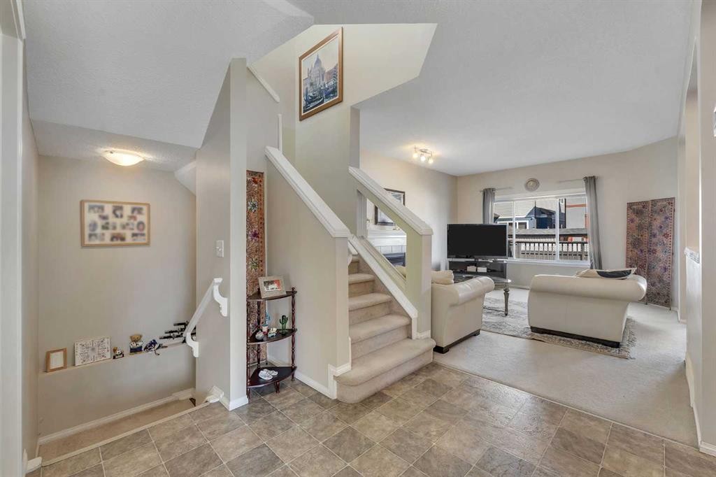 149 Saddlecrest Green Ne, Calgary, AB - Indoor