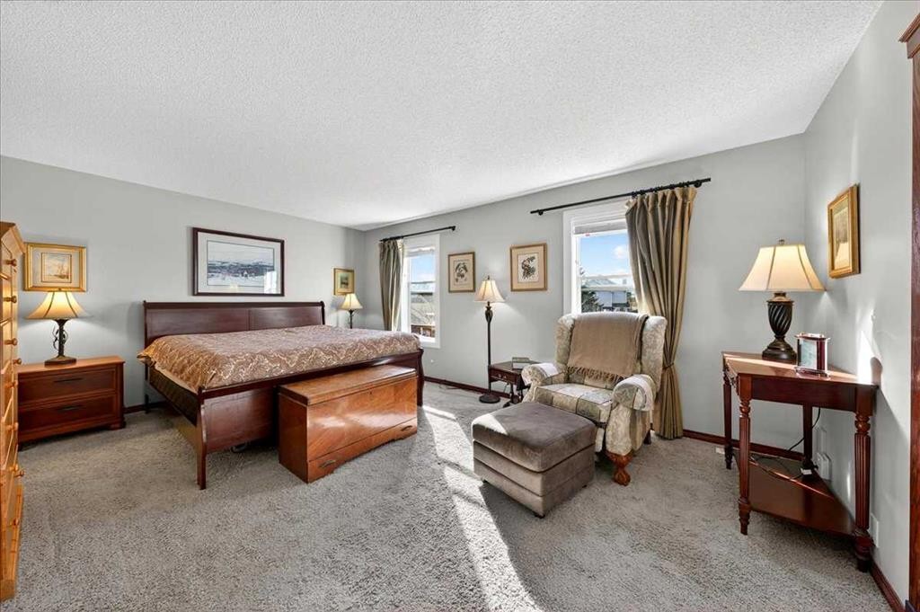 18 Inverness Rise Se, Calgary, AB - Indoor Photo Showing Bedroom