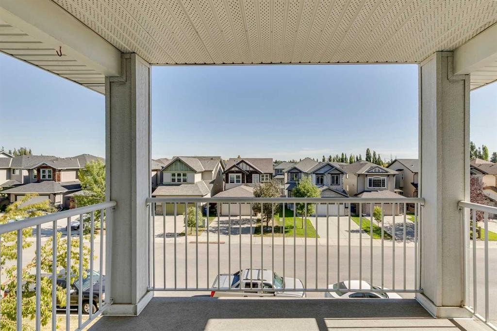 301-7301 Valleyview Park Se, Calgary, AB - Outdoor With Exterior