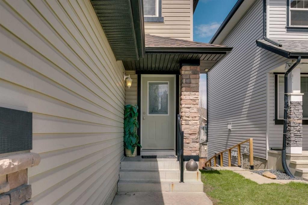 133 Everwoods Close Sw, Calgary, AB - Outdoor With Exterior