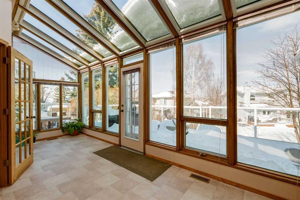 420 Hawkview Manor Circle Nw, Calgary, AB - Indoor Photo Showing Other Room