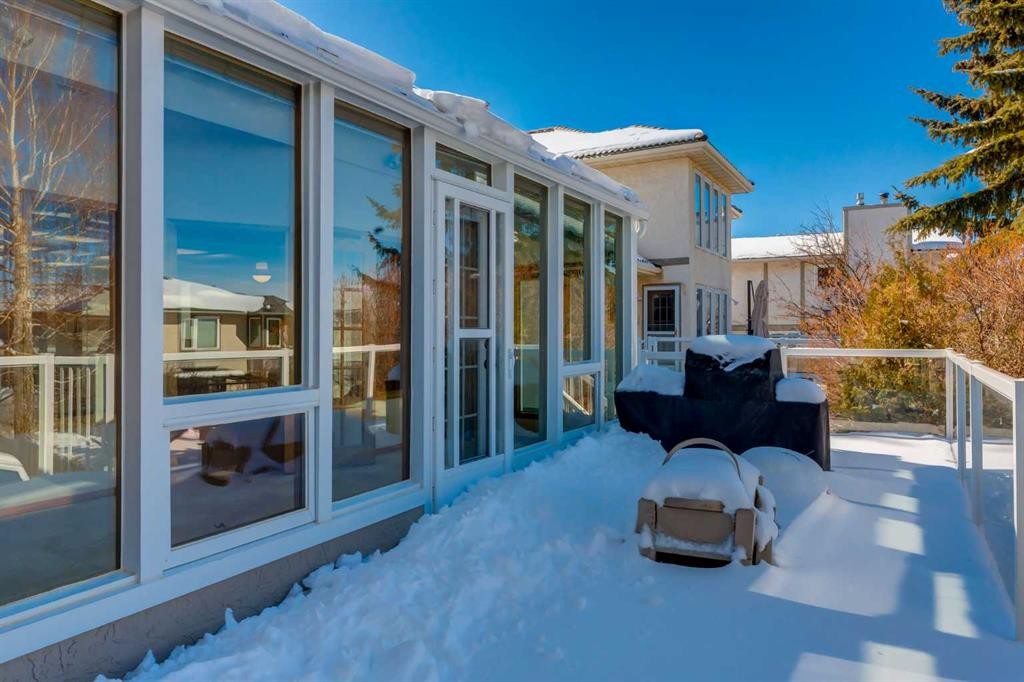 420 Hawkview Manor Circle Nw, Calgary, AB - Outdoor With Deck Patio Veranda With Exterior