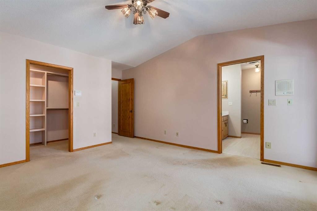420 Hawkview Manor Circle Nw, Calgary, AB - Indoor Photo Showing Other Room
