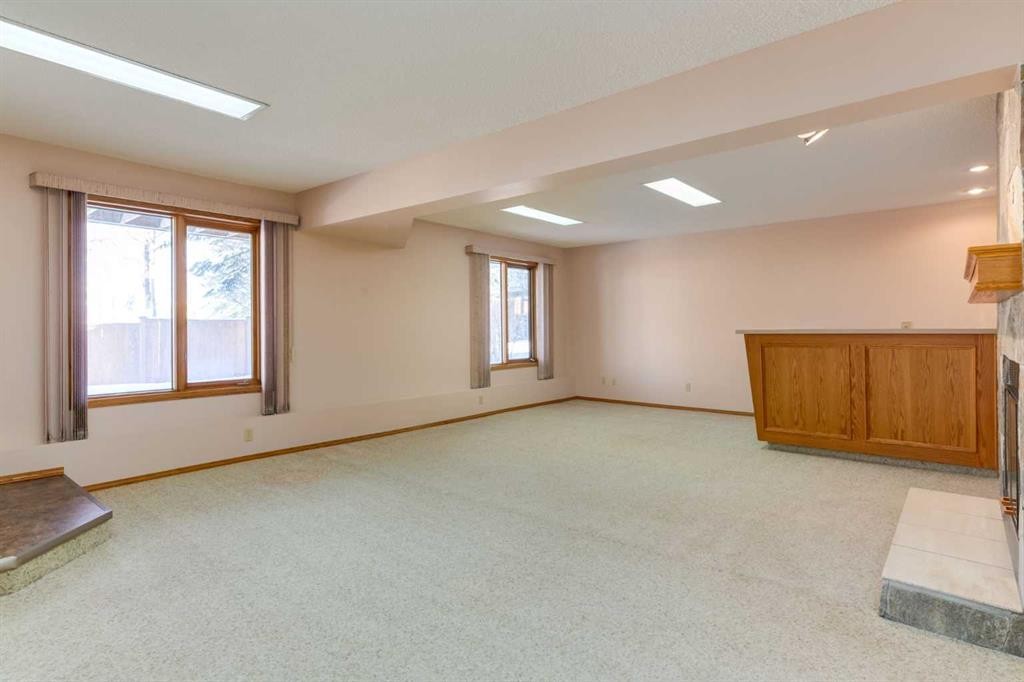 420 Hawkview Manor Circle Nw, Calgary, AB - Indoor Photo Showing Other Room