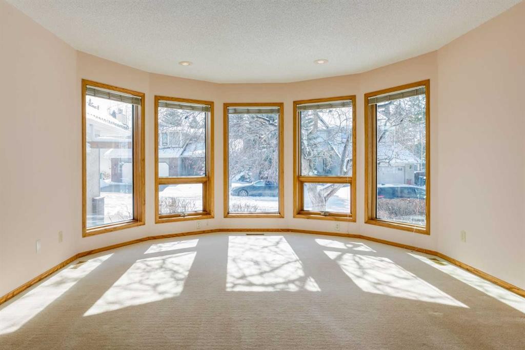 420 Hawkview Manor Circle Nw, Calgary, AB - Indoor Photo Showing Other Room