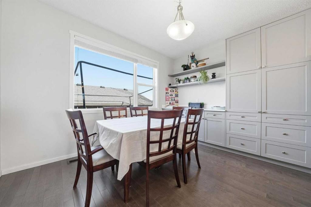 183 Savanna Parade Ne, Calgary, AB - Indoor Photo Showing Dining Room