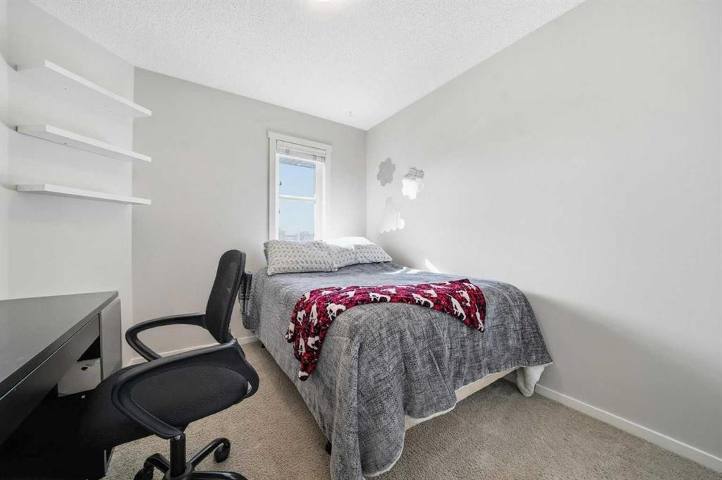 183 Savanna Parade Ne, Calgary, AB - Indoor Photo Showing Bedroom