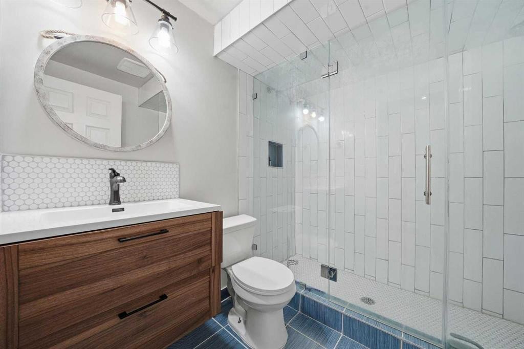 183 Savanna Parade Ne, Calgary, AB - Indoor Photo Showing Bathroom