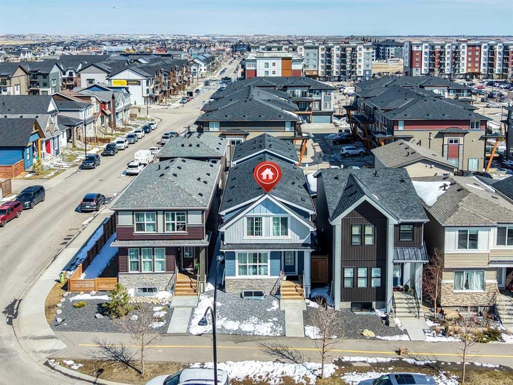 76 Lucas Boulevard Nw, Calgary, AB - Outdoor With Facade