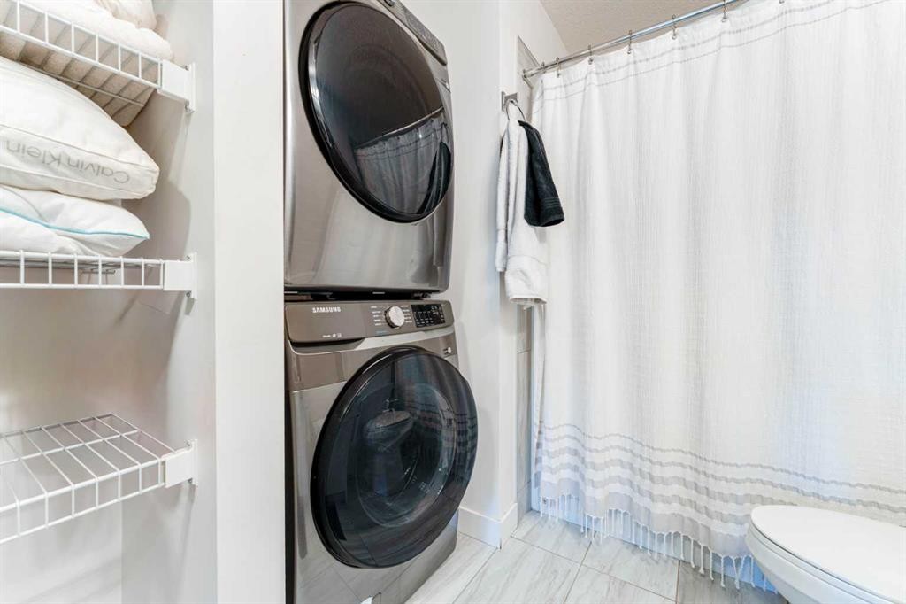76 Lucas Boulevard Nw, Calgary, AB - Indoor Photo Showing Laundry Room