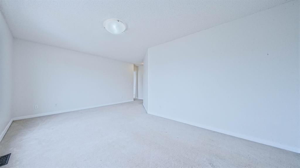 393 Windermere Drive, Chestermere, AB - Indoor Photo Showing Other Room