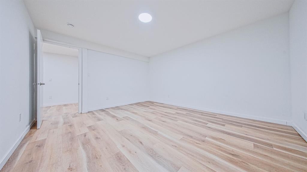 393 Windermere Drive, Chestermere, AB - Indoor Photo Showing Other Room