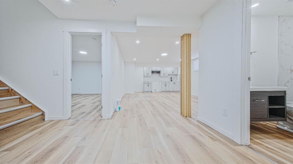 393 Windermere Drive, Chestermere, AB - Indoor Photo Showing Other Room