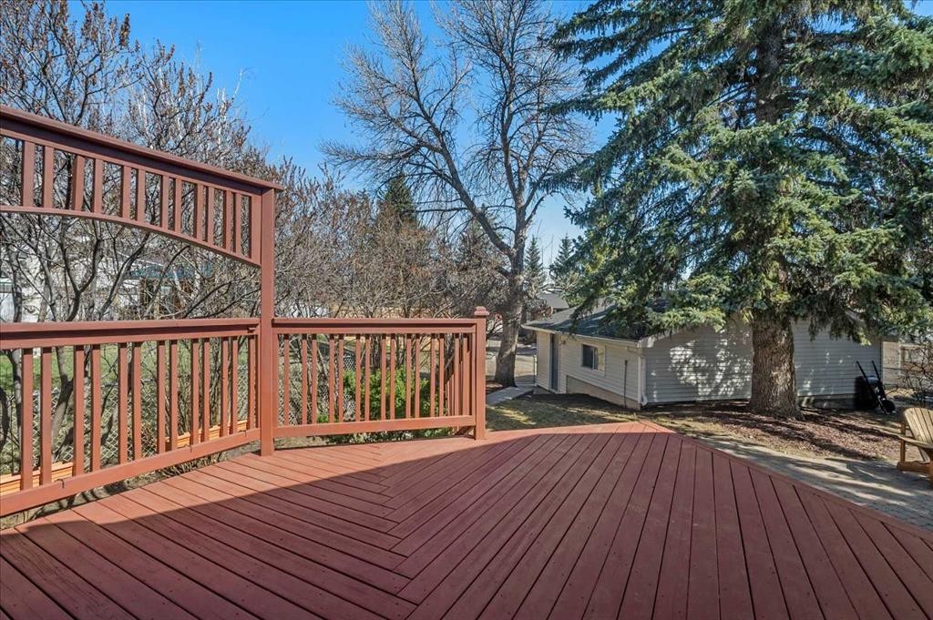 20 Brampton Crescent Sw, Calgary, AB - Outdoor