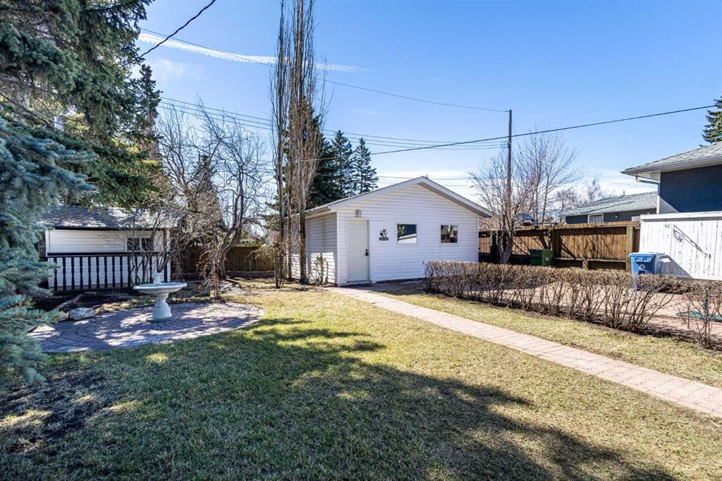 811 Seattle Drive Sw, Calgary, AB