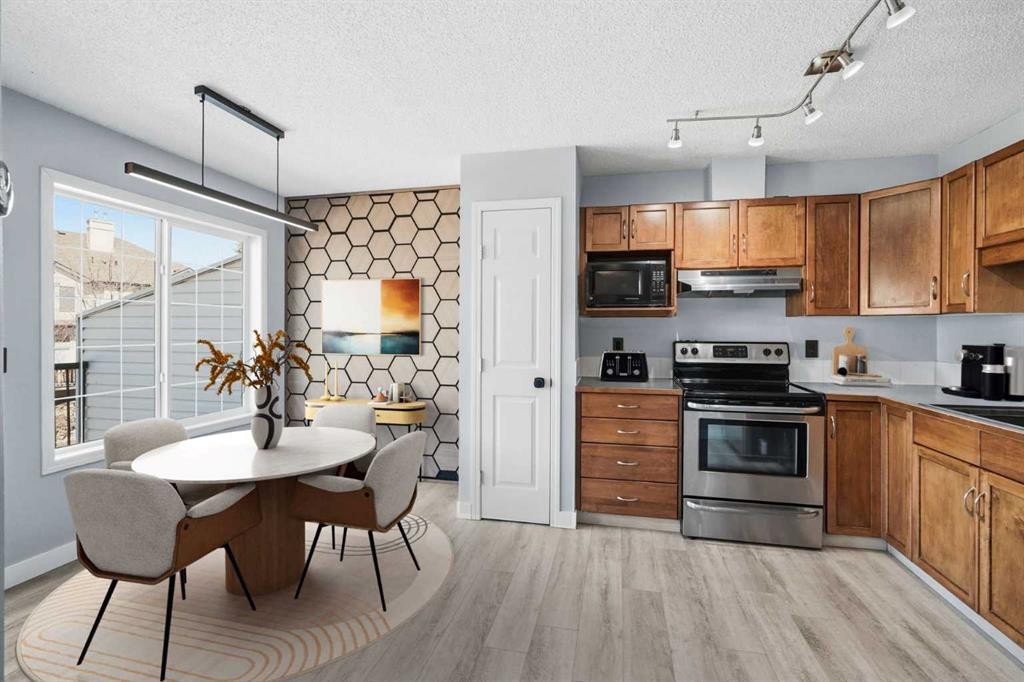 337 Copperfield Boulevard Se, Calgary, AB - Indoor Photo Showing Other Room