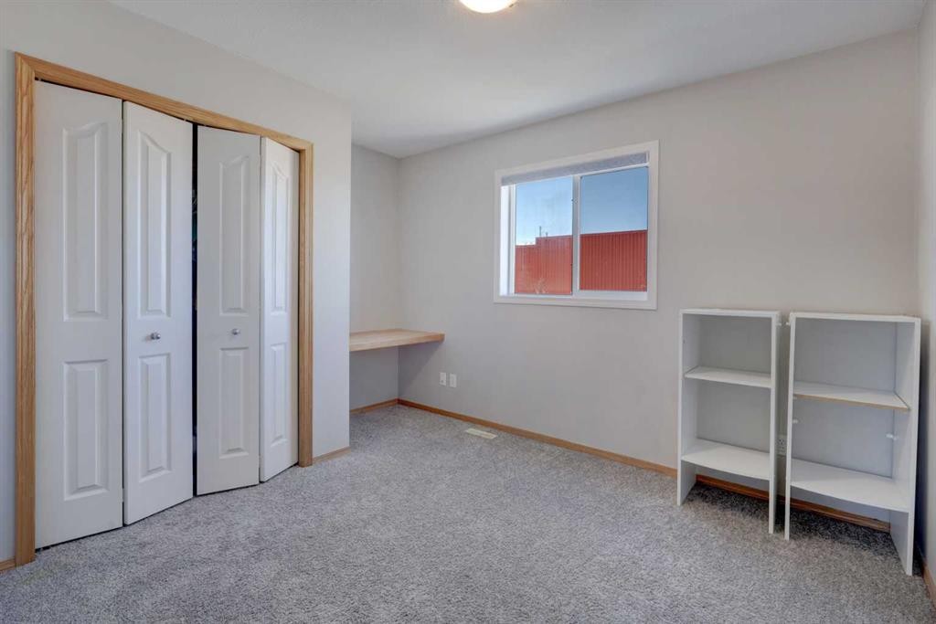 17 Royal Birch Way Nw, Calgary, AB - Indoor