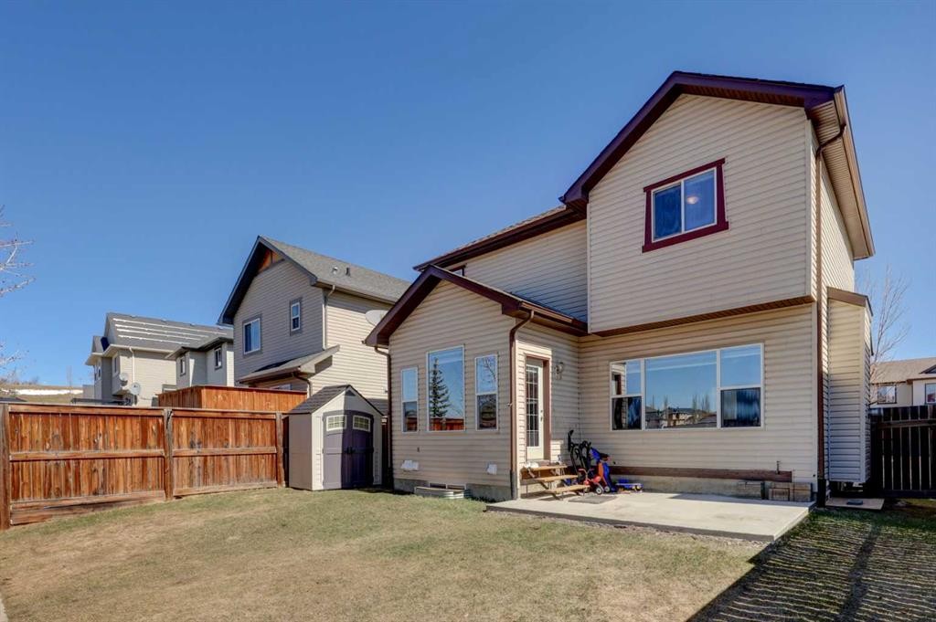 17 Royal Birch Way Nw, Calgary, AB - Outdoor