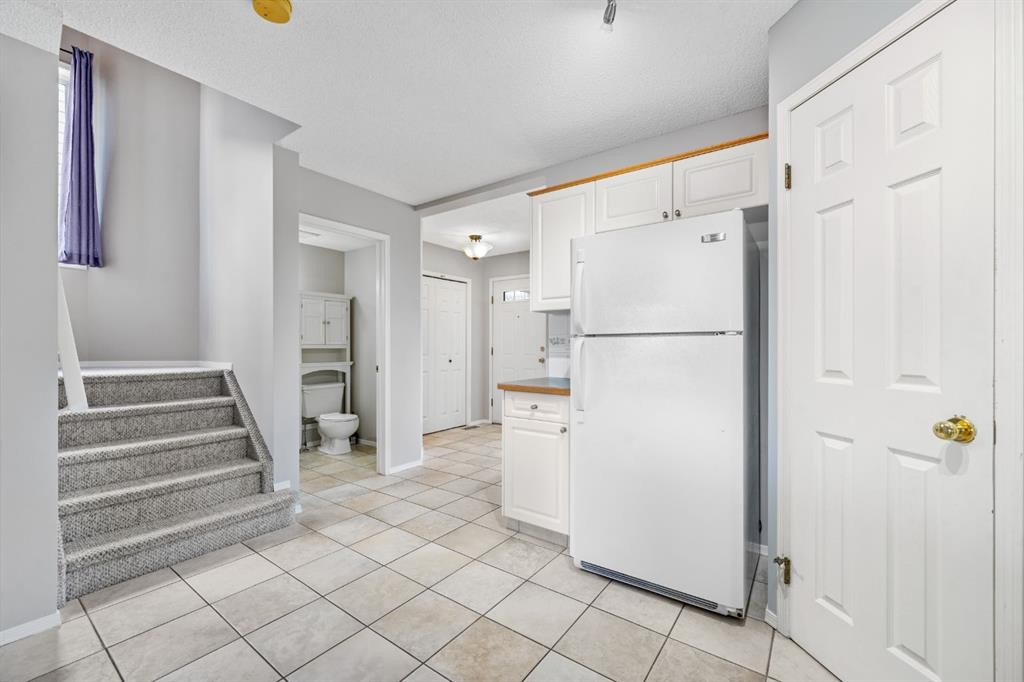 45 Country Hills Crescent Nw, Calgary, AB - Indoor
