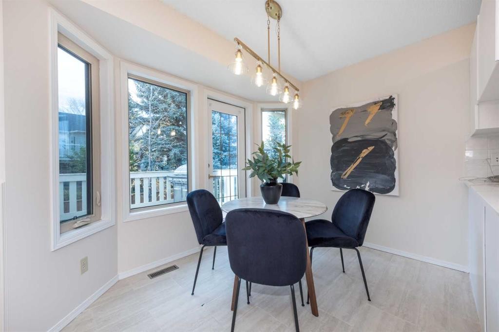 47 Hawkstone Drive Nw, Calgary, AB - Indoor Photo Showing Dining Room
