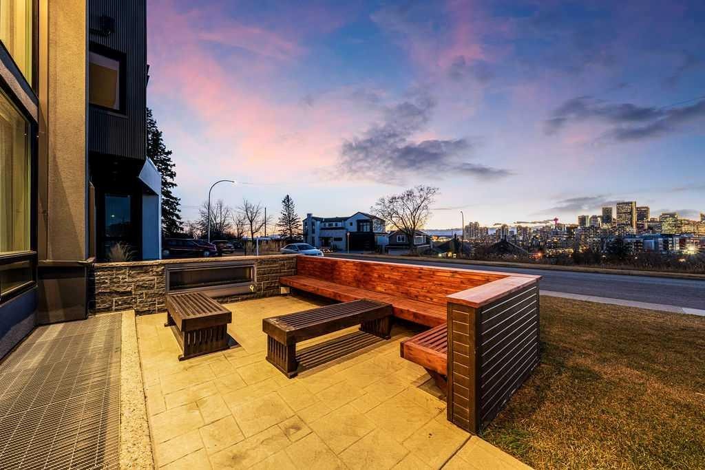 122 13 Street Ne, Calgary, AB - Outdoor