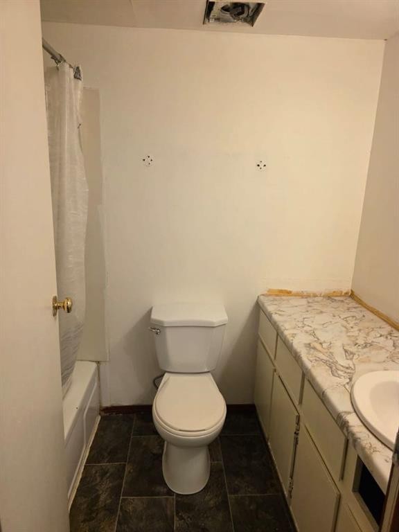 2-705 23 Street, Didsbury, AB - Indoor Photo Showing Bathroom