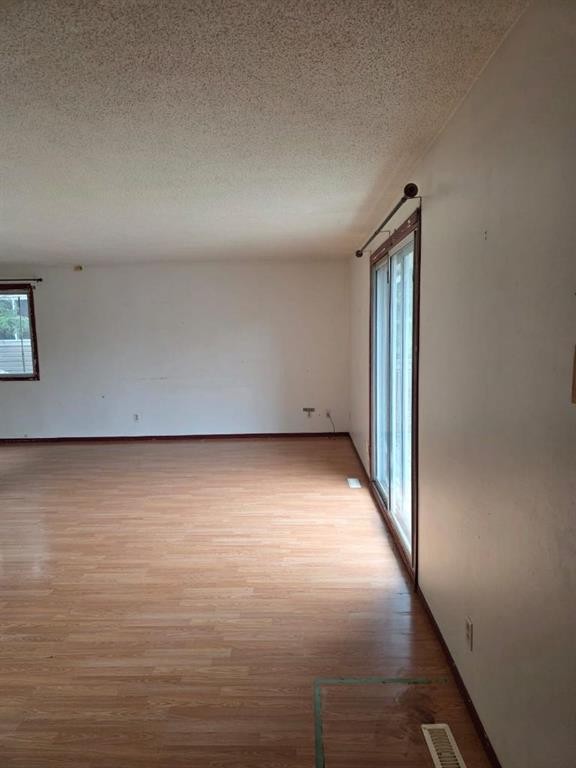 2-705 23 Street, Didsbury, AB - Indoor Photo Showing Other Room