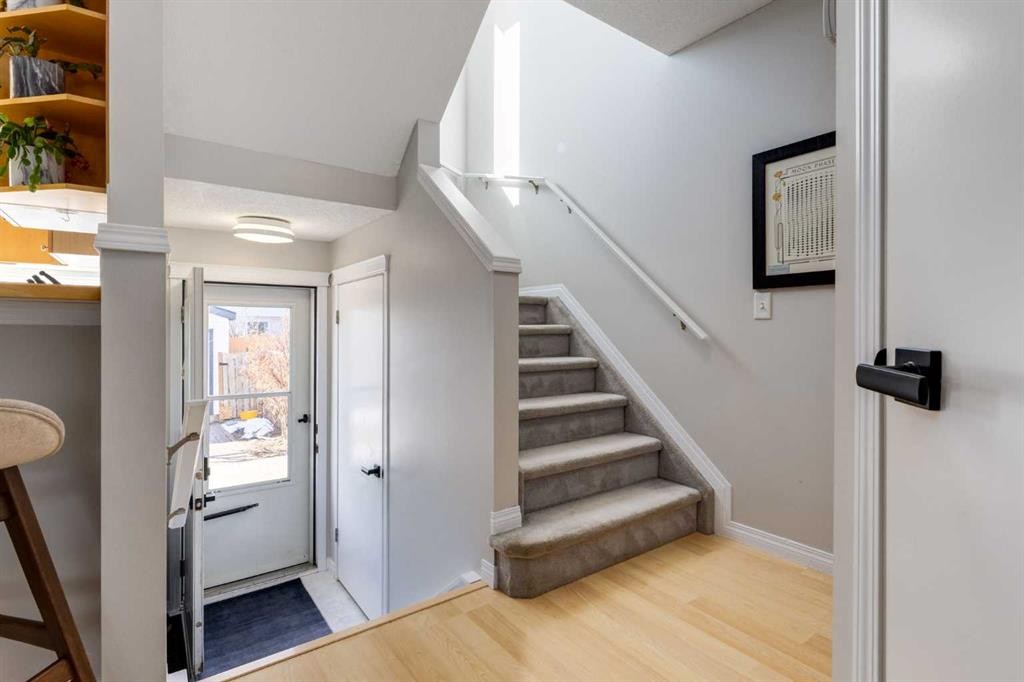 488 Prestwick Circle Se, Calgary, AB - Indoor Photo Showing Other Room