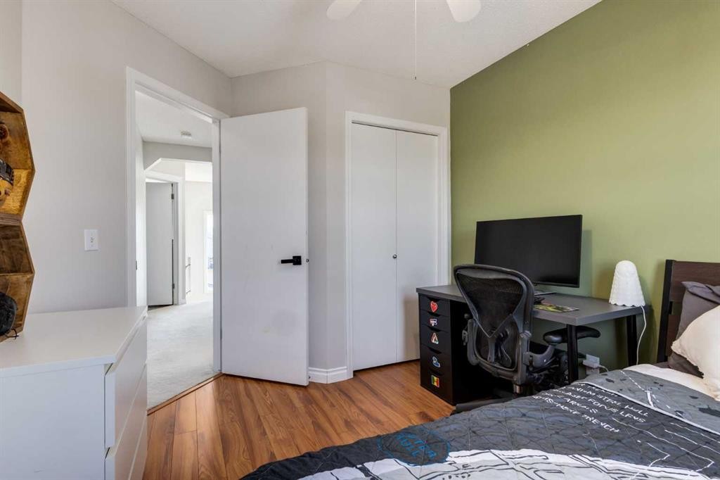 488 Prestwick Circle Se, Calgary, AB - Indoor Photo Showing Bedroom