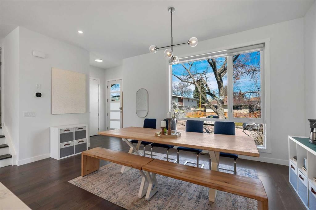 947 31 Avenue Nw, Calgary, AB - Indoor