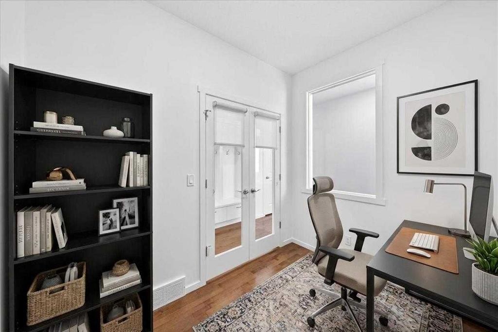 20 Nolancrest Green Nw, Calgary, AB - Indoor Photo Showing Office