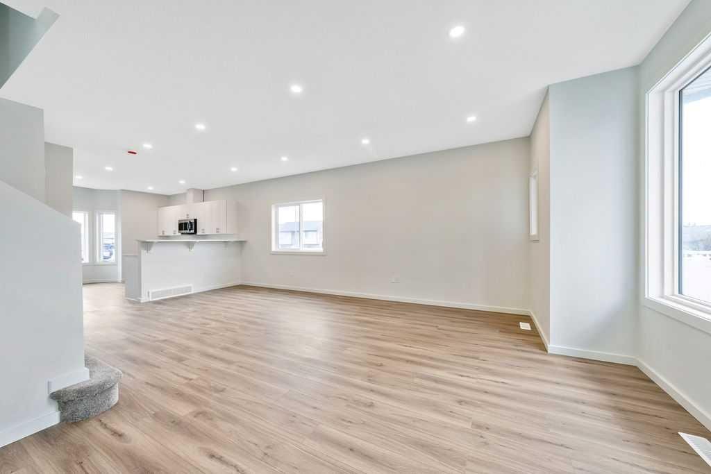401 Strathcona Circle, Strathmore, AB - Indoor