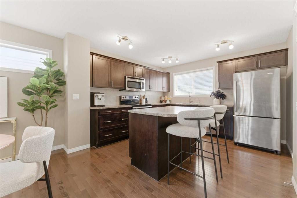 87 Sage Hill Way Nw, Calgary, AB - Indoor Photo Showing Kitchen