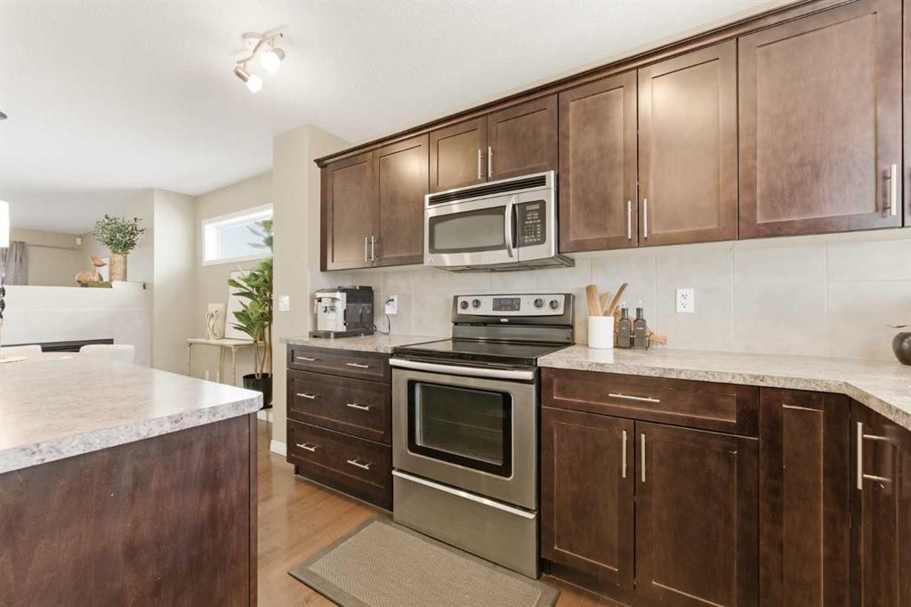 87 Sage Hill Way Nw, Calgary, AB - Indoor Photo Showing Kitchen