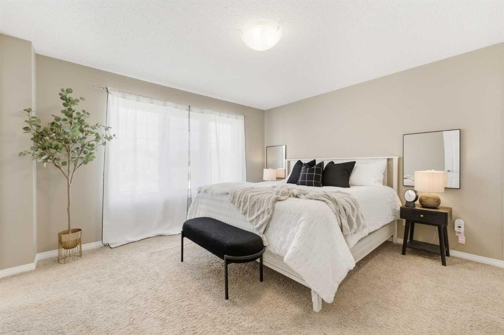 87 Sage Hill Way Nw, Calgary, AB - Indoor Photo Showing Bedroom