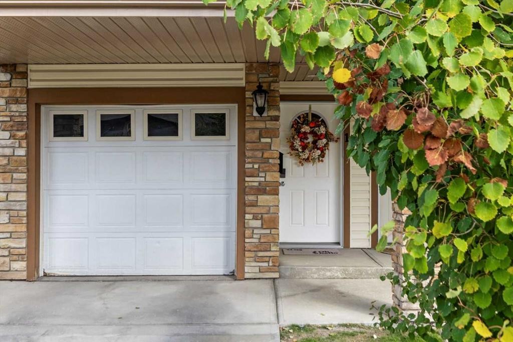 1-164 Rockyledge View Nw, Calgary, AB - Outdoor