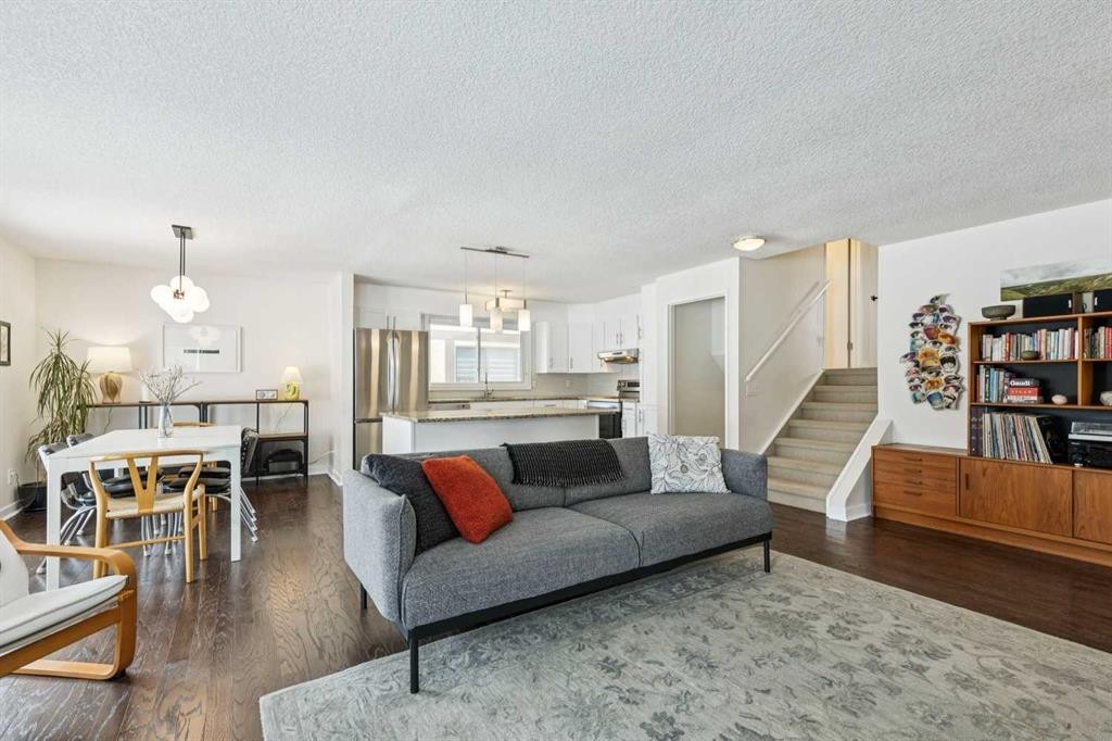 52 Beddington Circle, Calgary, AB - Indoor Photo Showing Living Room
