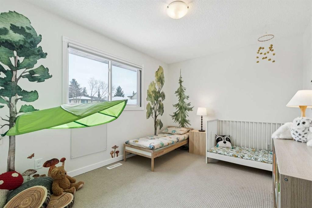 52 Beddington Circle, Calgary, AB - Indoor Photo Showing Bedroom